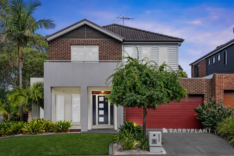 1 Cresta Court, Berwick VIC 3806