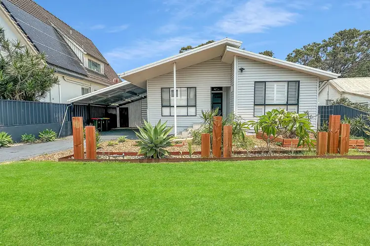 48 Woodford Avenue, Warilla NSW 2528