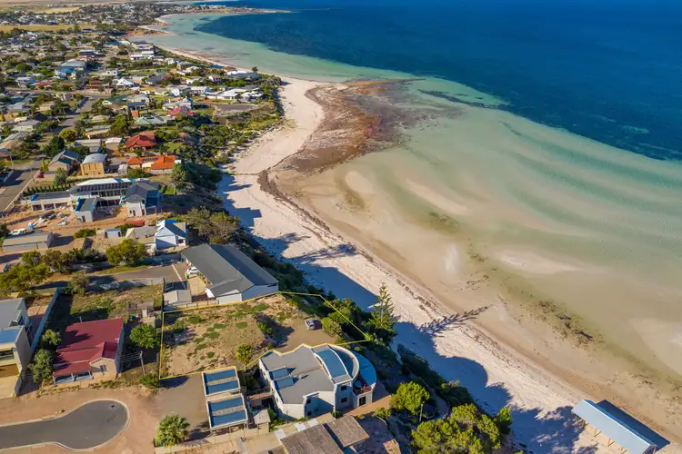 2 Hughes Street, Moonta Bay SA 5558