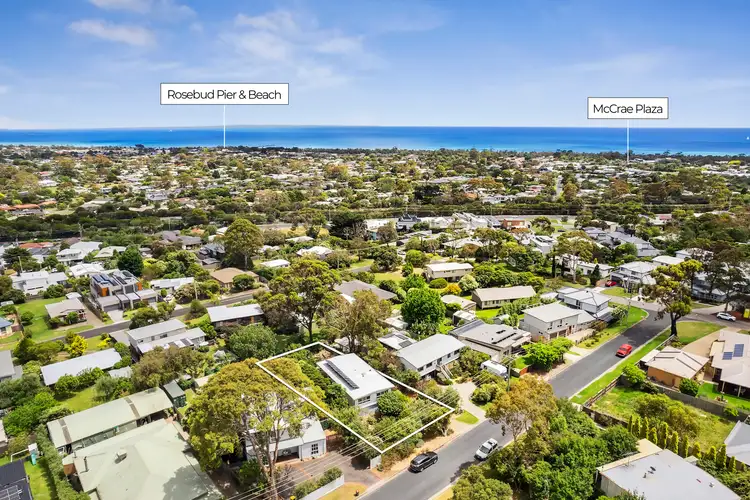 6 Hillman Avenue, Mccrae VIC 3938