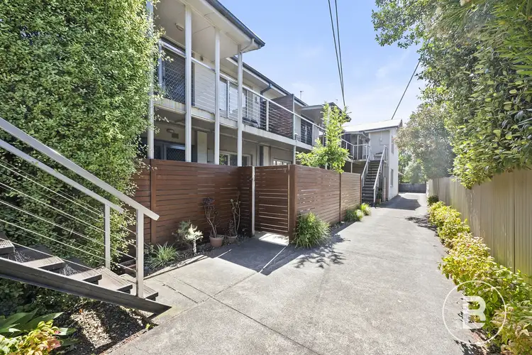 2/509 Drummond Street South, Redan VIC 3350