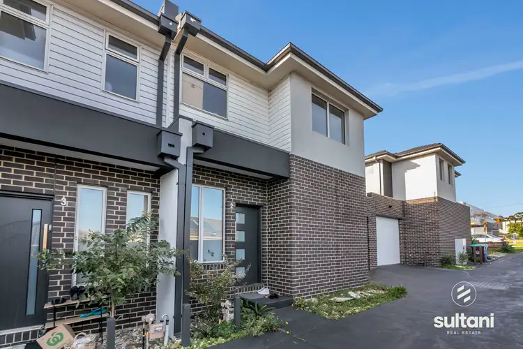 Main view of Homely townhouse listing, 2/6 Doveton Avenue, Eumemmerring VIC 3177