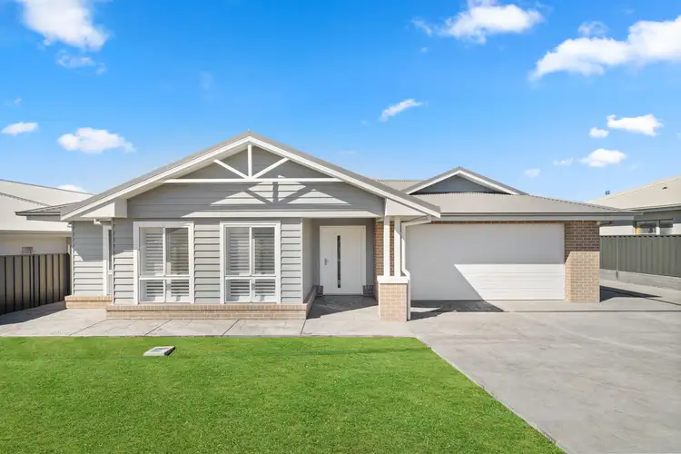 82 Verdelho Drive, Tamworth NSW 2340