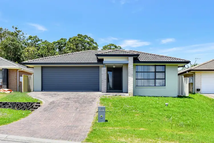 9 Nestor Parade, Wadalba NSW 2259