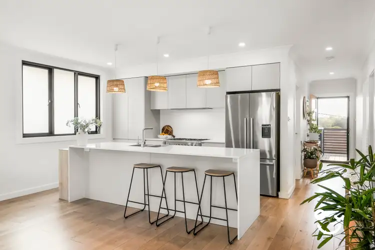 104 Lake Avenue, Cringila NSW 2502