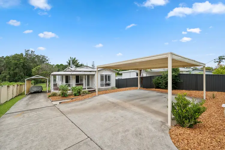 8 Lourdes Avenue, Urunga NSW 2455