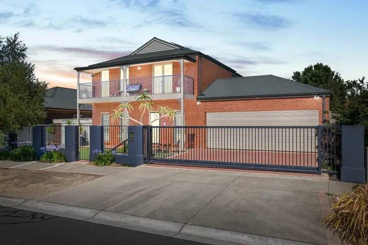 29 St Georges Avenue, Caroline Springs VIC 3023