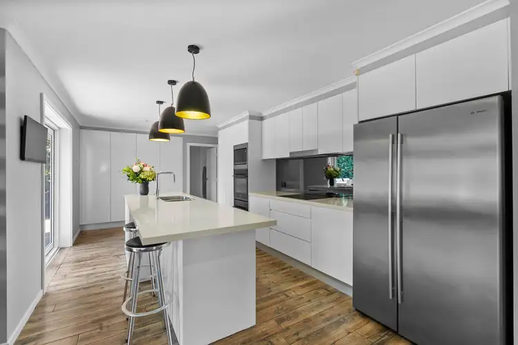 Fifth view of Homely house listing, 280 Avoca Drive, Avoca Beach NSW 2251