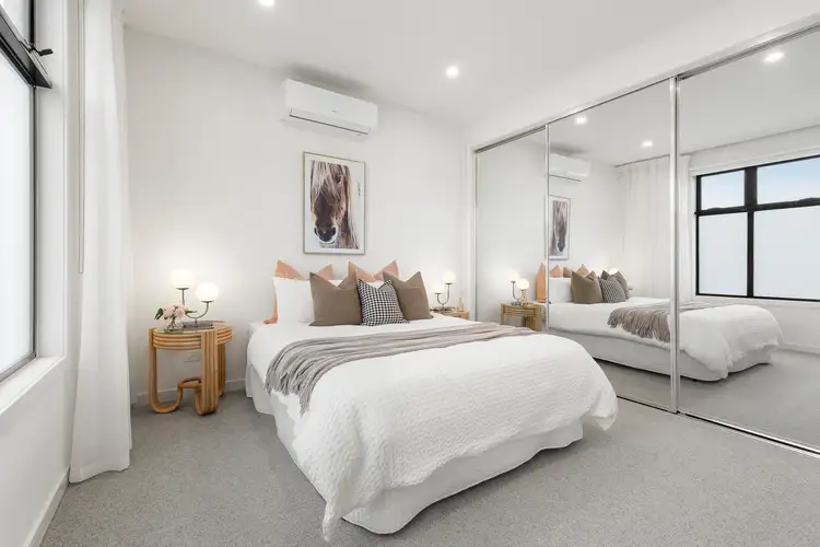 Sixth view of Homely townhouse listing, 2/23 Banool Quadrant, Doncaster East VIC 3109