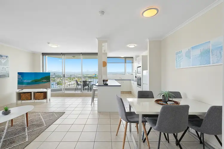 67/63 Cavill Avenue