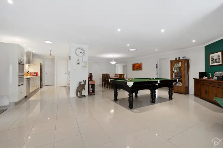 8 Yarra Close, Banora Point NSW 2486