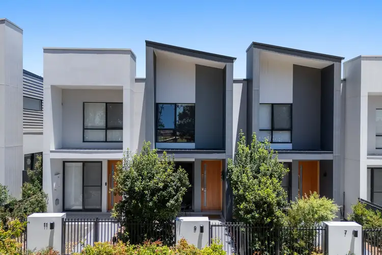 9 Milkmaids Lane, Denham Court NSW 2565