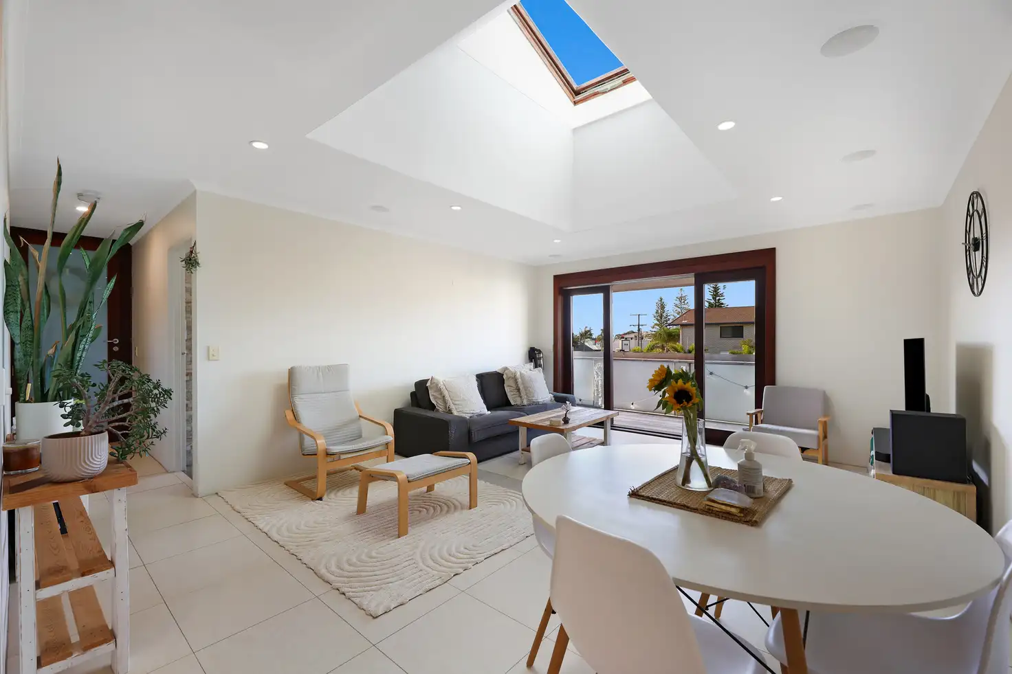 Main view of Homely unit listing, 6/2263 Gold Coast Highway, Mermaid Beach QLD 4218