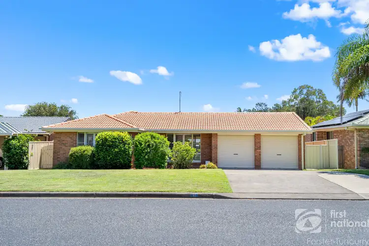 9 Gleneon Drive, Forster NSW 2428