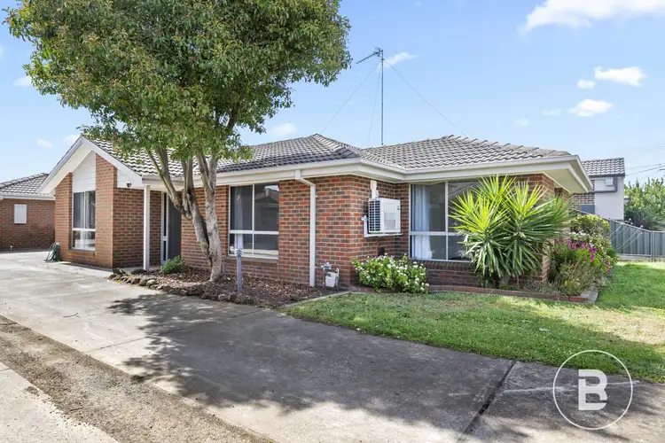 1/2 Alexandra Street