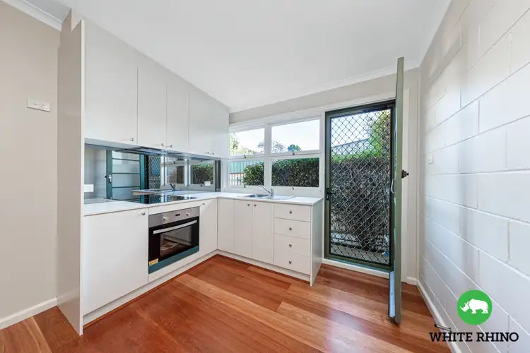 2/44 Kinkora Place