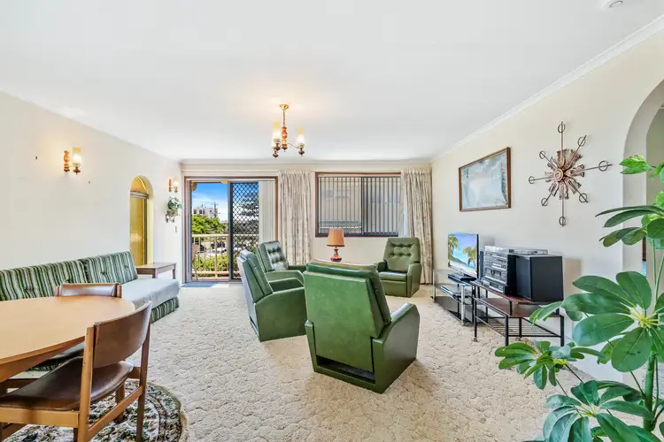7/16 Thirteenth Avenue, Palm Beach QLD 4221