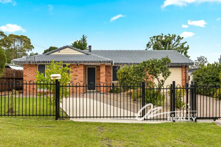 21 Gibson Crescent