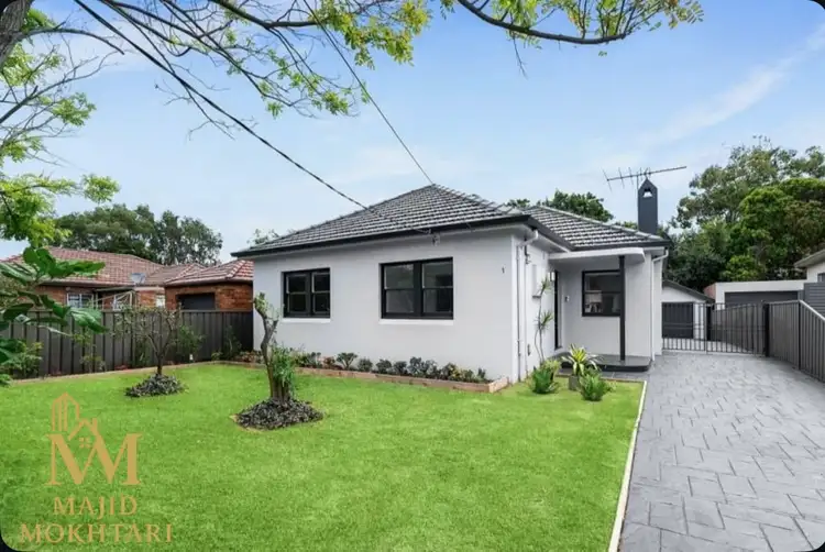 1 Henry Kendall Crescent, Mascot NSW 2020