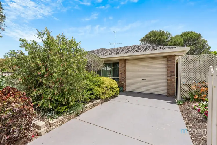 3 Coddington Street