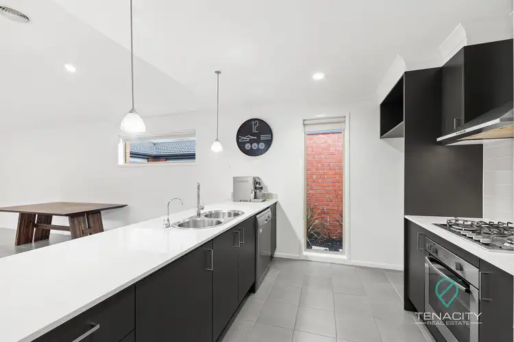 Fifth view of Homely house listing, 18 Carissa Road, Brookfield VIC 3338