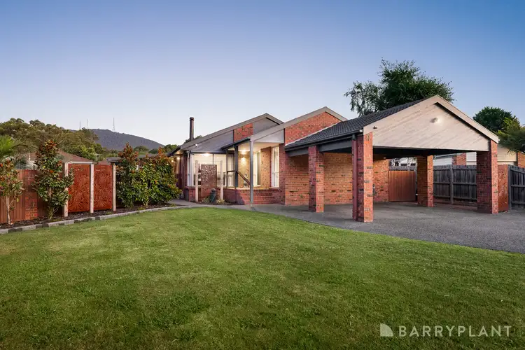 11 Oliver Court, Kilsyth South VIC 3137