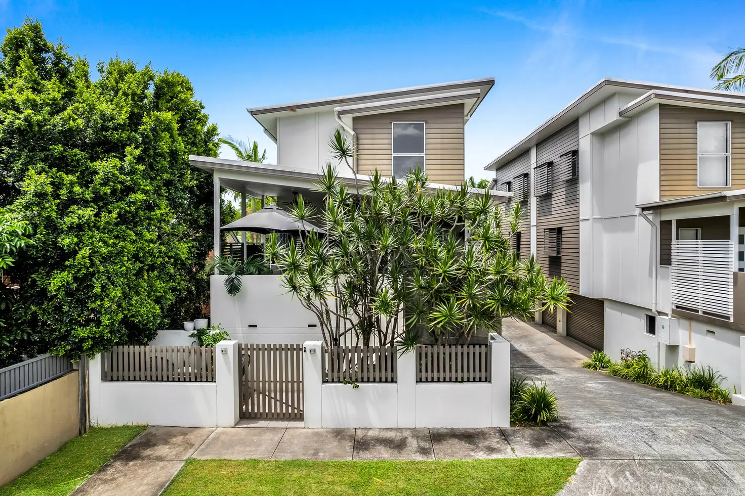 Main view of Homely townhouse listing, 1/22 Probyn Street, Corinda QLD 4075