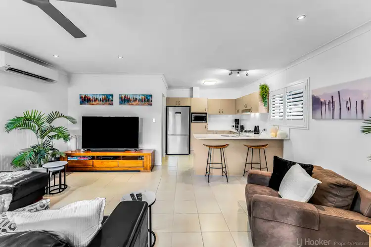 Sixth view of Homely townhouse listing, 1/22 Probyn Street, Corinda QLD 4075