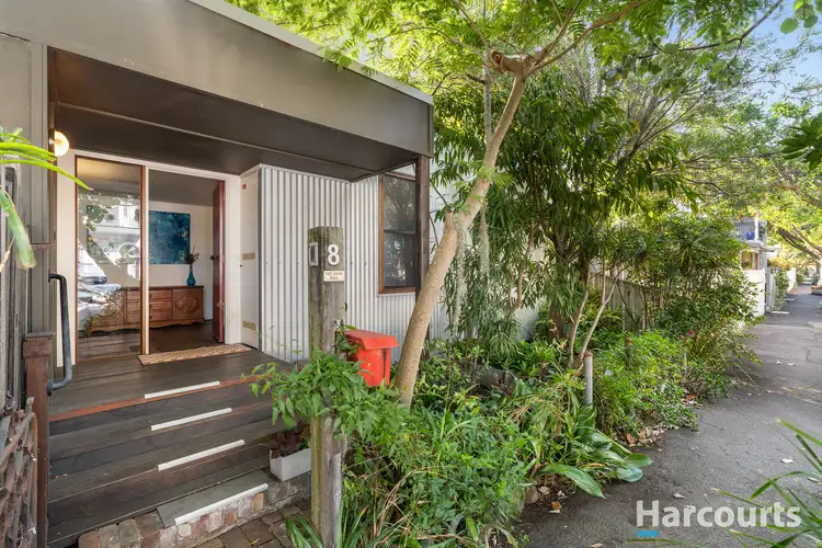 8 Anderton Street, Islington NSW 2296