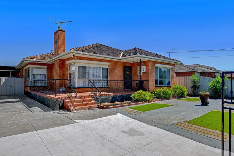 28 Robins Avenue, Reservoir VIC 3073