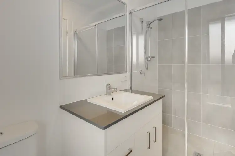 Sixth view of Homely semi-detached listing, 1/38 Radcliffe Crescent, Glenvale QLD 4350