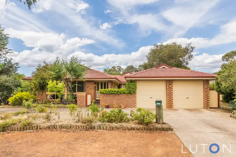 35 Fincham Crescent, Wanniassa ACT 2903