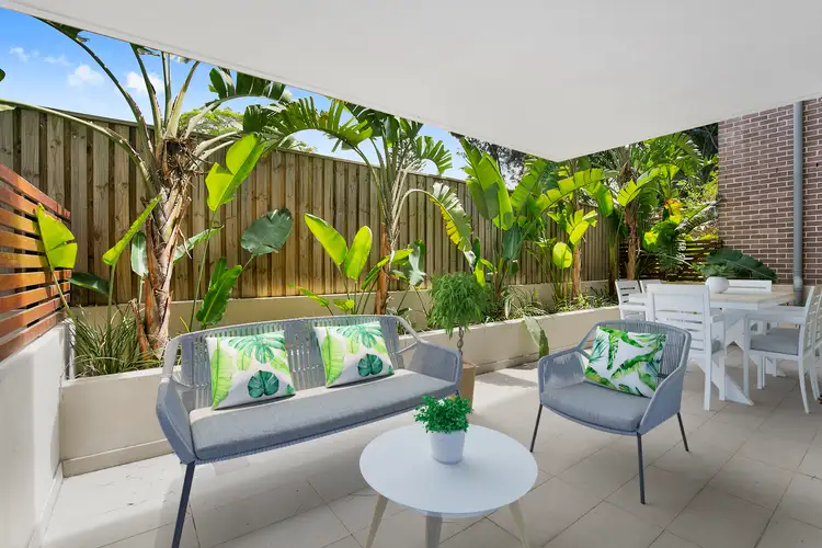 Main view of Homely unit listing, 2/25-27 Victoria Parade, Manly NSW 2095