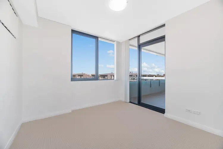 Fifth view of Homely apartment listing, Level 8/B801/99-101 Dalmeny Avenue, Rosebery NSW 2018