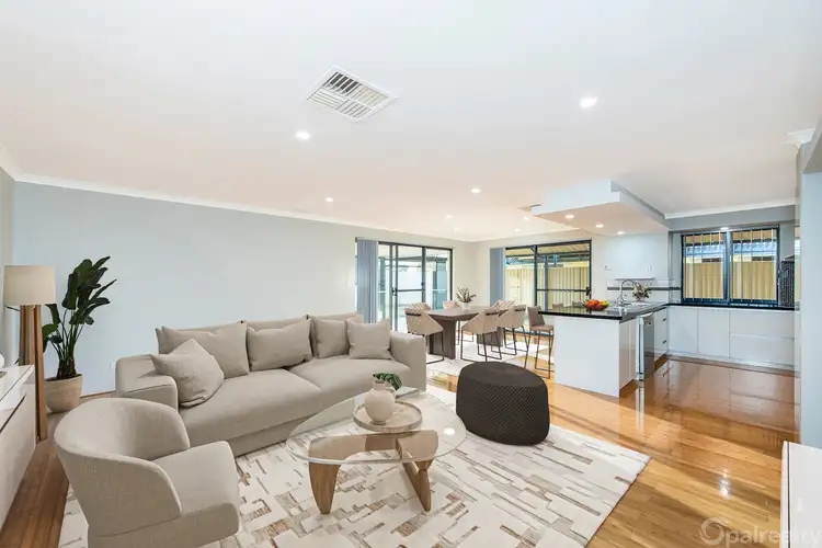 8 Langston Close, Port Kennedy WA 6172