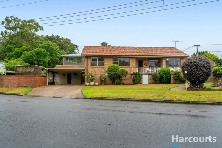 2 Croft Road, Eleebana NSW 2282