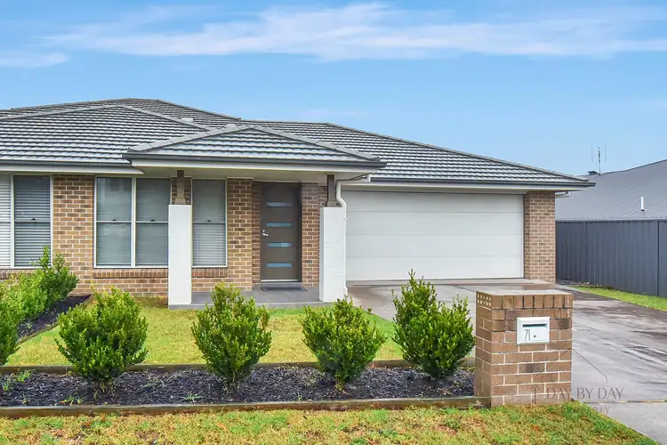 71 Churnwood Drive, Fletcher NSW 2287