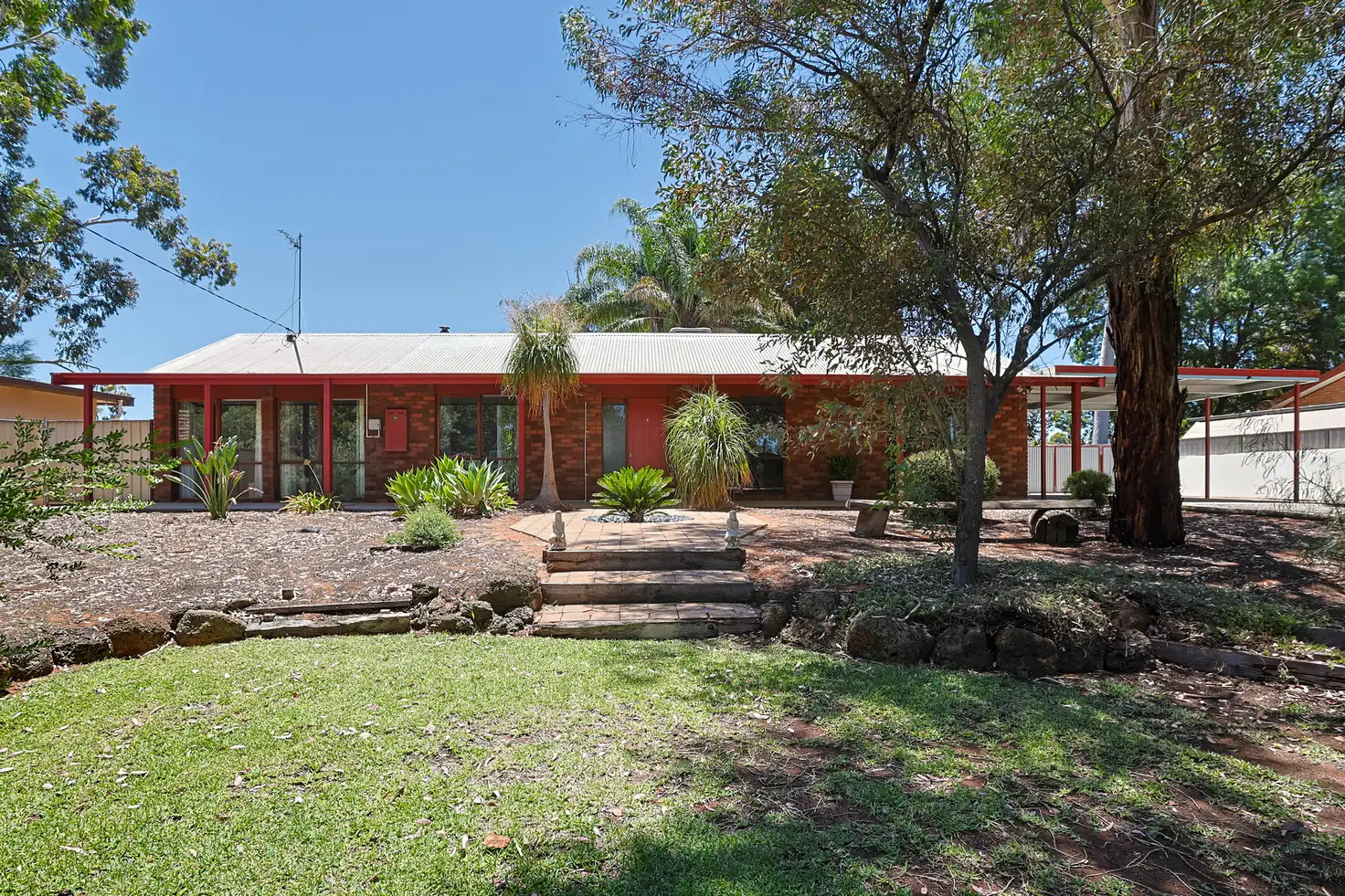 Main view of Homely house listing, 8 Ovens Avenue, Red Cliffs VIC 3496