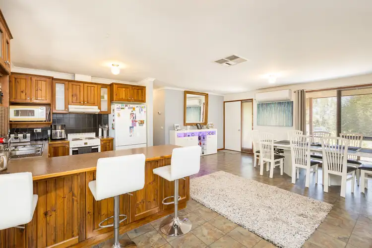 Fourth view of Homely house listing, 8 Ovens Avenue, Red Cliffs VIC 3496