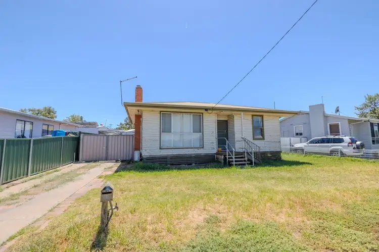 4 Murray Avenue, Red Cliffs VIC 3496