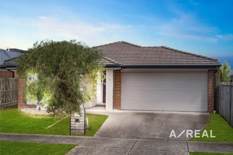 9 Esk Street, Clyde North VIC 3978