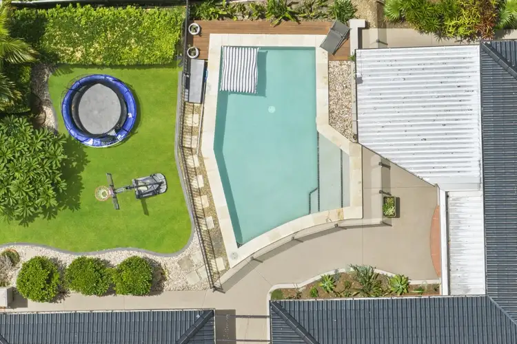 6 Princeville Court, Robina QLD 4226