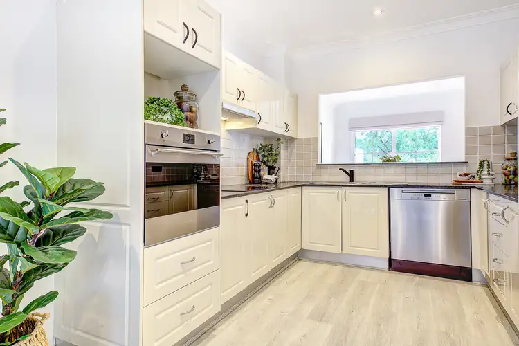 Sixth view of Homely apartment listing, 6/10 Hillcrest Drive, St Ives NSW 2075