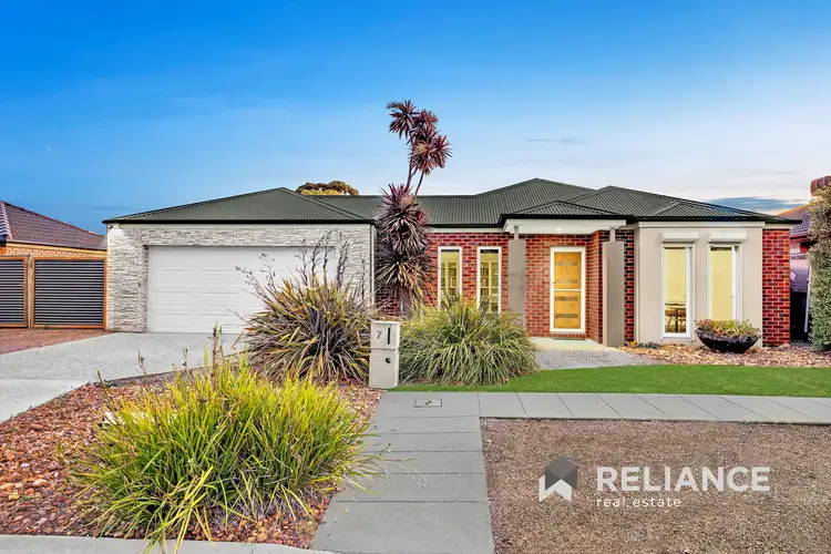 7 Hindmarsh Drive, Manor Lakes VIC 3024