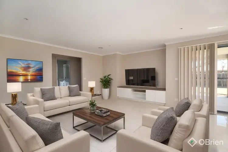 Second view of Homely house listing, 10 Dianella Place, Bairnsdale VIC 3875