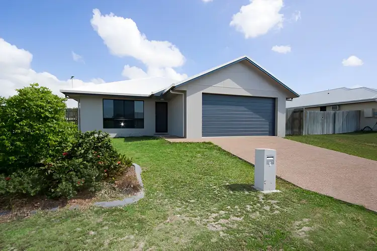 7 Malibu Parade, Mount Louisa QLD 4814