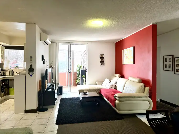2/30 Barber Avenue