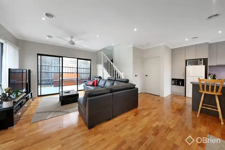 1/98 Station Street