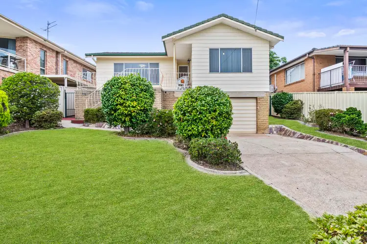 5 Vista Avenue, Catalina NSW 2536