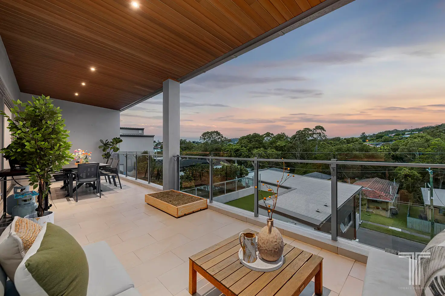Main view of Homely unit listing, 19/15 Roseglen Street, Greenslopes QLD 4120